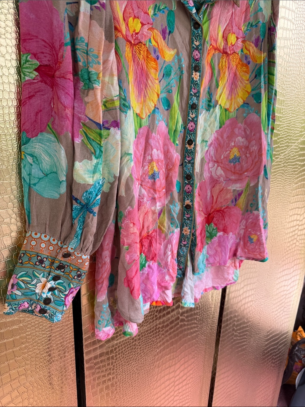 Aratta Multicolor Floral Button-Down Blouse with Brown Collar - Picture 5 of 7